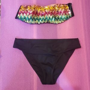 Strapless bikini bathing suit